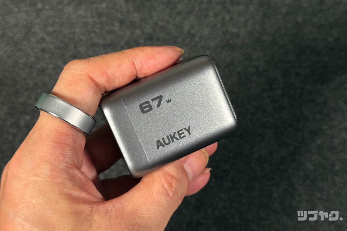 AUKEY Metallic