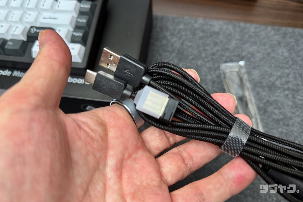 USBケーブル