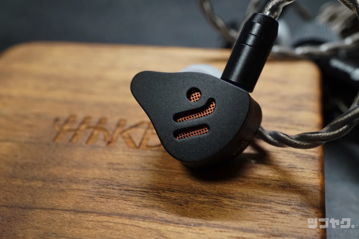 オープンバック構造