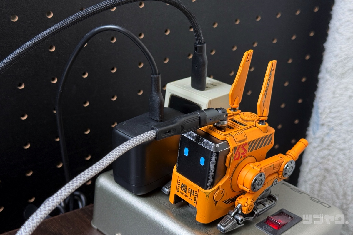 上向きの充電器とも好相性